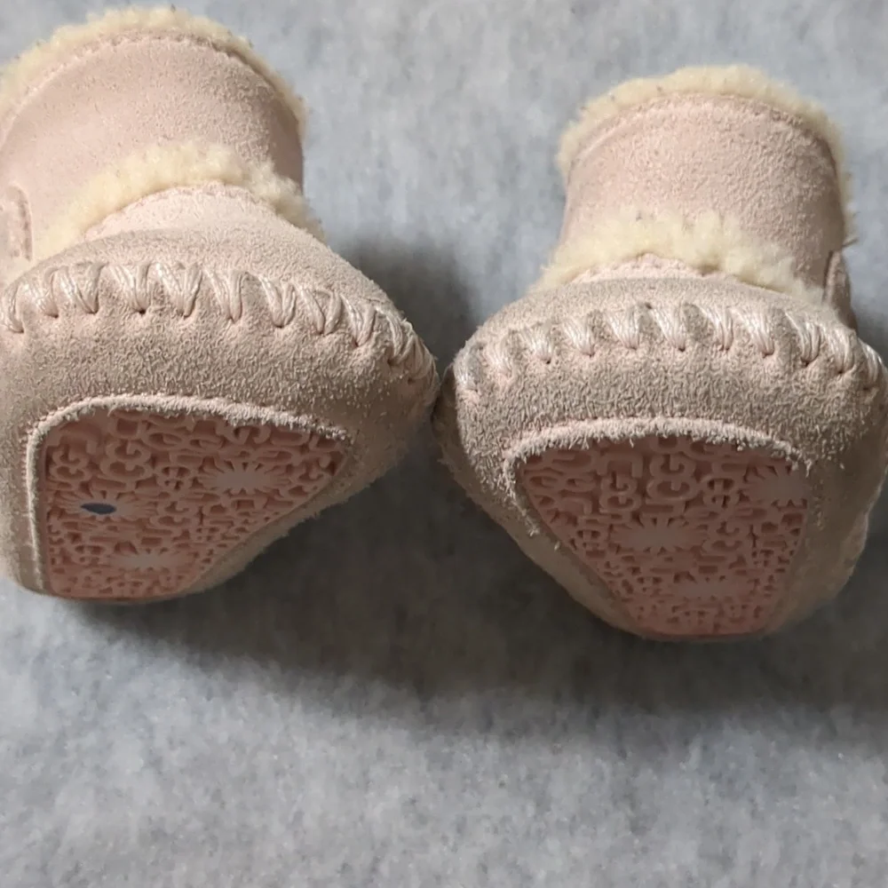 Ugg Baby Lemmy II Infant Bootie Light size 1